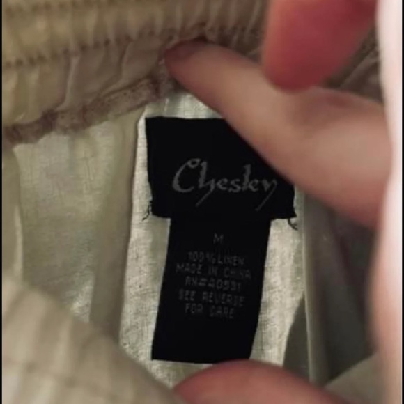 Short Rompers - Picture 3 of 3